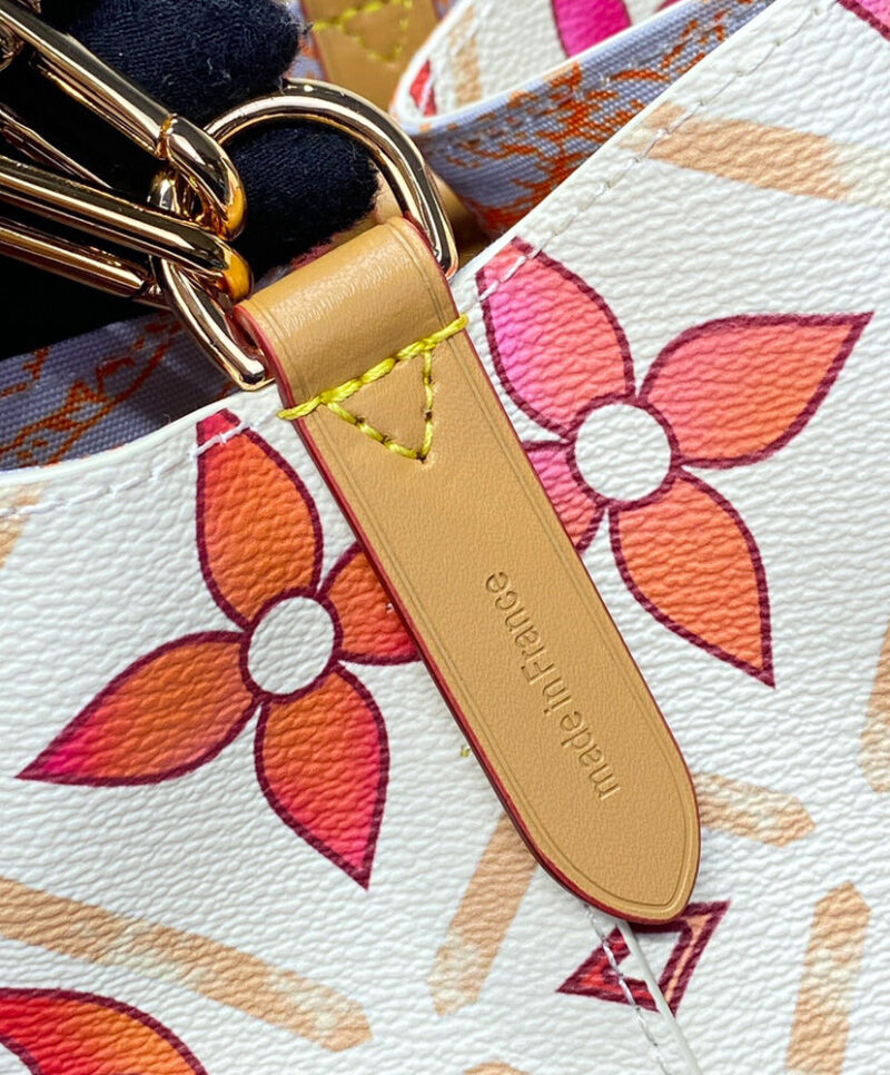 Louis Vuitton Neonoe BB M25315 Peachblow
